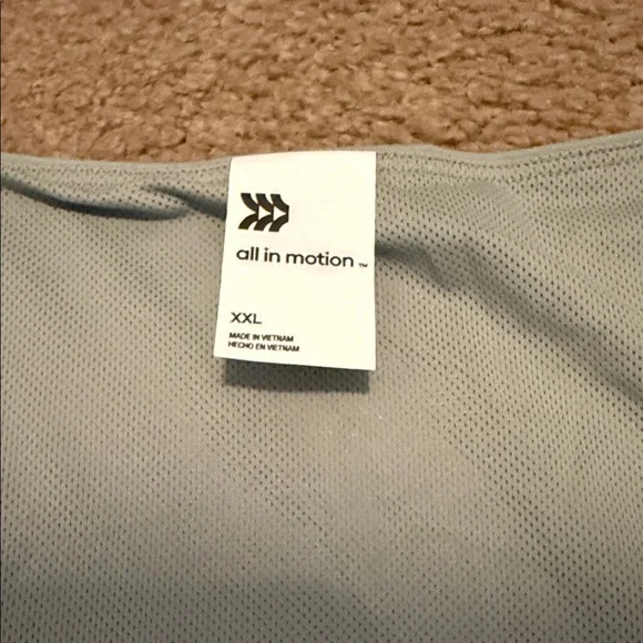 New All in Motion 2 Piece Sage Work Out Set - Picture 3 of 10